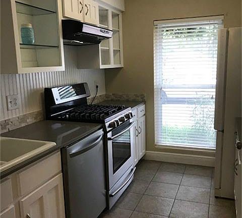 5th image of 1846 Hollister St Unit 9