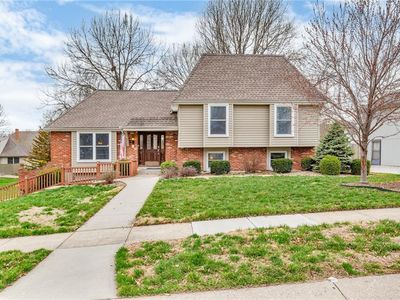 5113 NW Coves Dr, Kansas City, MO, 64151