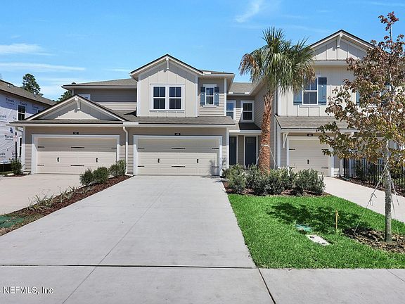 3rd image of 48 WOODLAND PARK Drive