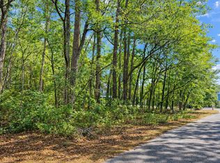 890 Flowers Ln, Edisto Island, SC 29438
