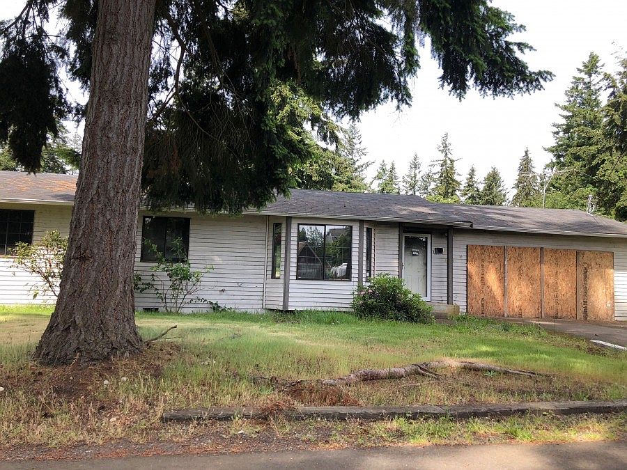 1st image of 8409 184th Ave E