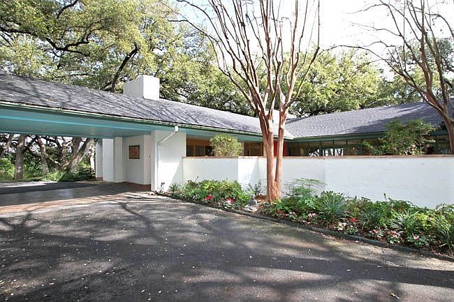 1st image of 4026 Fawnridge Dr