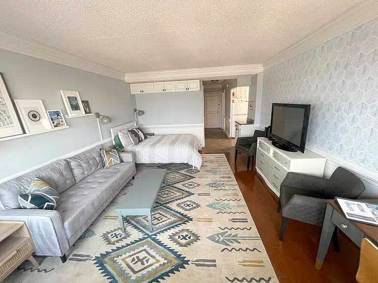 1520 Senate St #113 — Photo 4