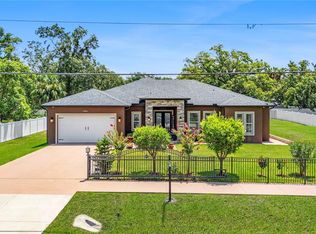 17601 Hanna Rd, Lutz, FL 33549