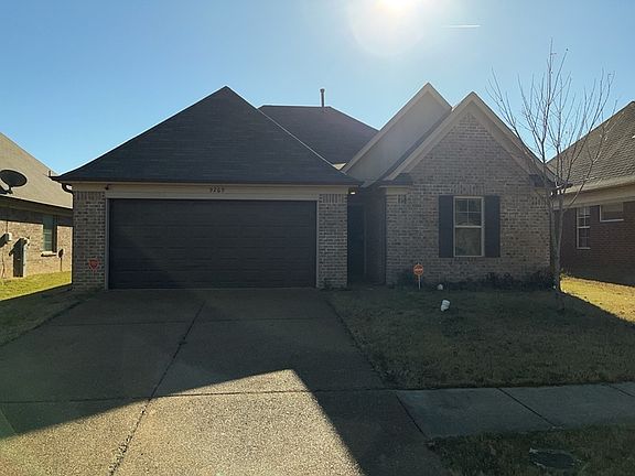 2nd image of 9269 Acadia Pl
