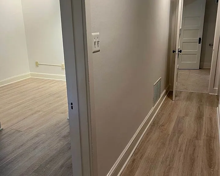 413 Constitution Ave NE — Photo 17