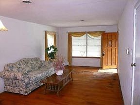 3rd image of 1018 E Alan Ave