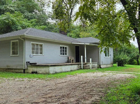 1660 Harriman Hwy, Harriman, TN 37748