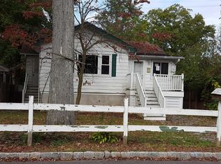 49 Lake Shore Dr, Lake Hiawatha, NJ 07034