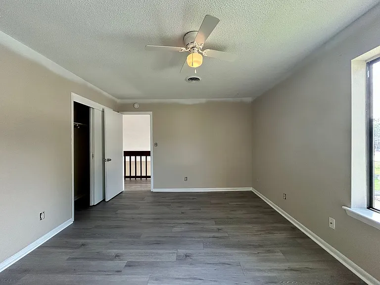 509 Chownings Dr — Photo 9