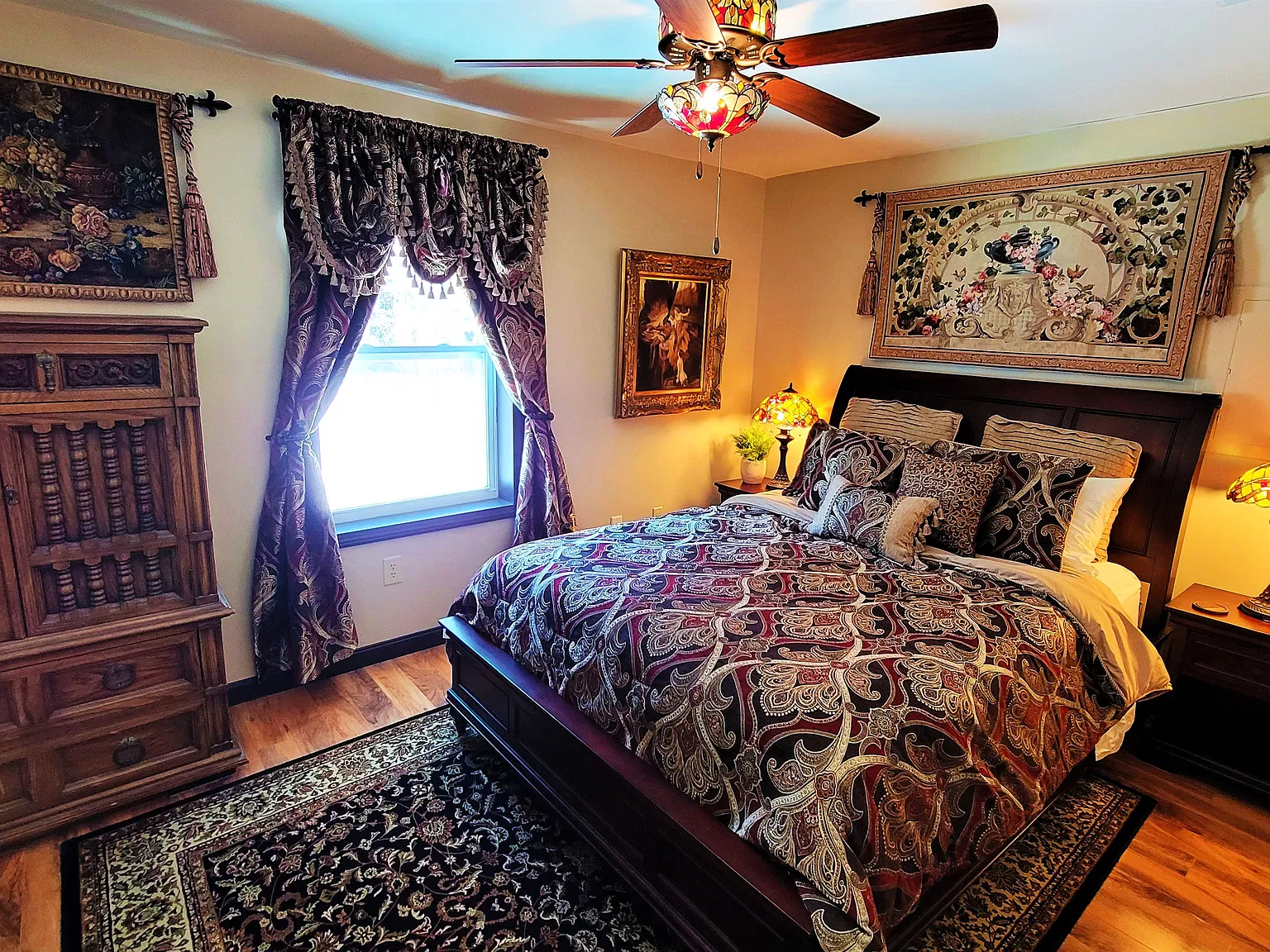 2 bed, 800 sqft, $1,900 — Photo 2