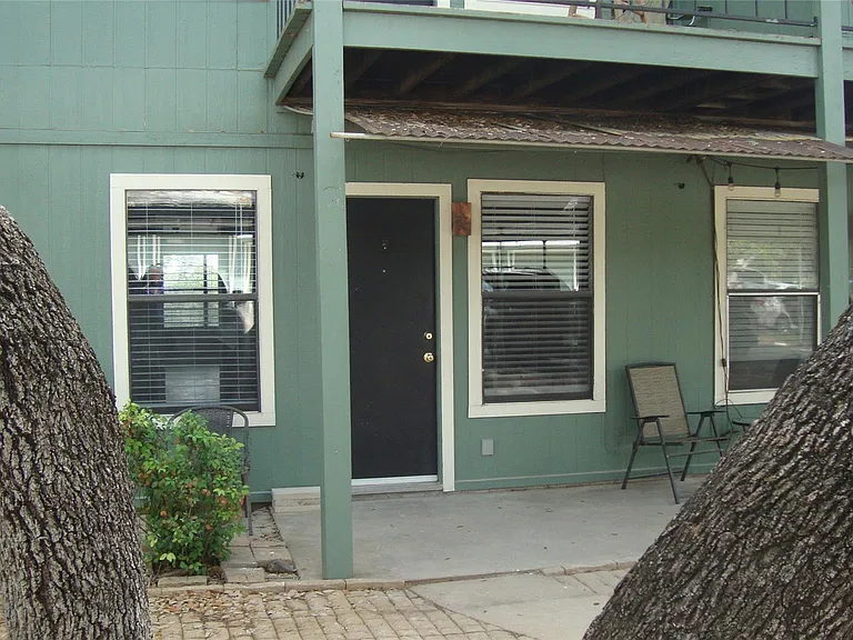 20802 Bonanza St #3 — Photo 1