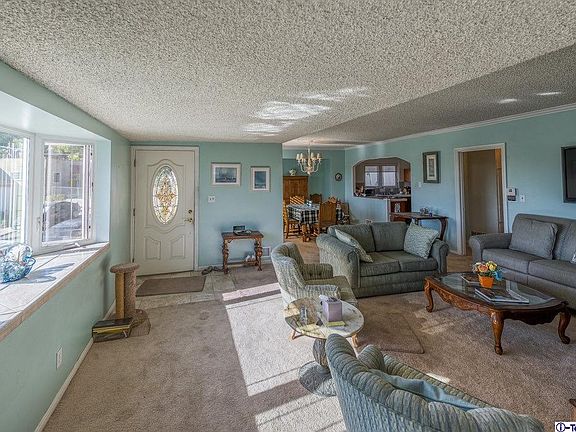 5th image of 2339 Loy Ln
