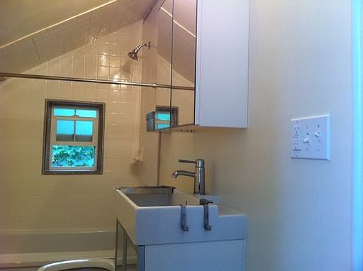 2nd image of 961 W 5th Ave APT 4