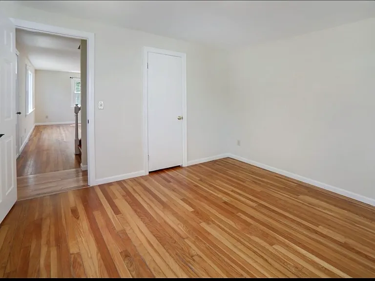 58 Knob Hill Dr — Photo 13