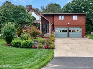 2011 Michael Ln, Schenectady, NY 12306