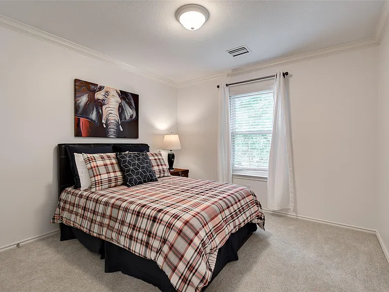 35 N Walden Elms Cir — Photo 10