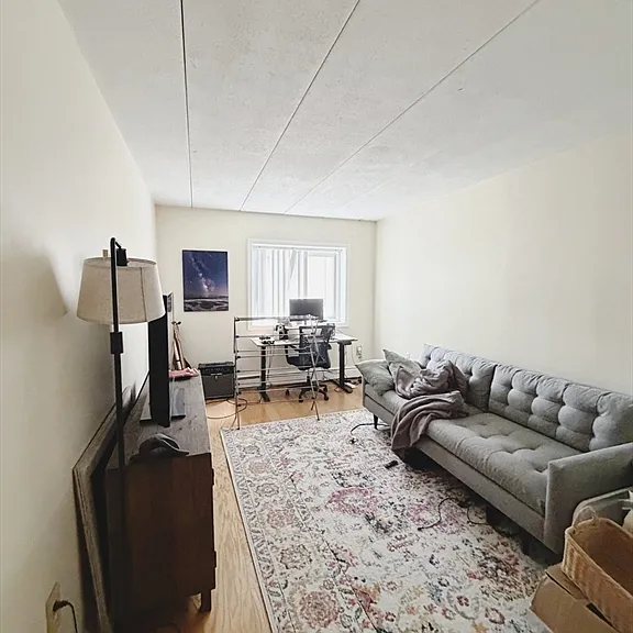 761 E 6th St #2 — Photo 4