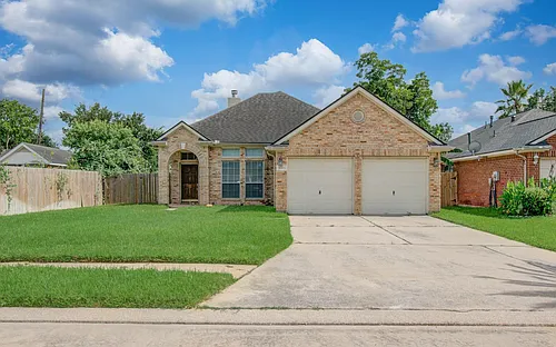 18303 Brenwood Manor Dr Photo 1