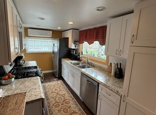 210 E Columbia St, Mason, MI 48854