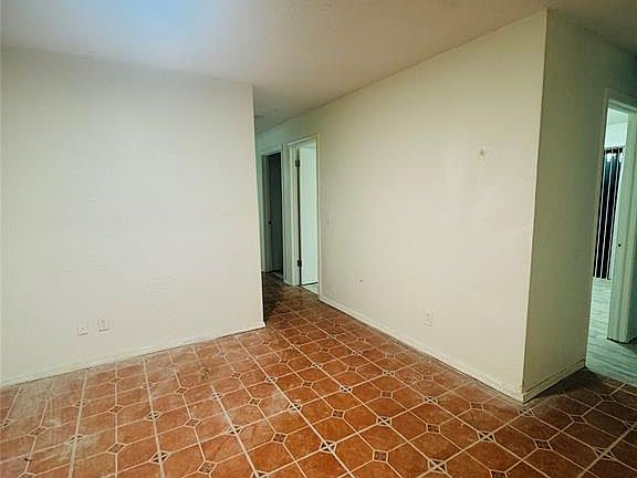 5th image of 2600 N Ann Arbor Ave APT 229
