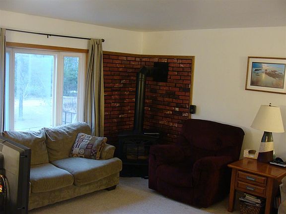 4th image of 430 W Carpenter Ln