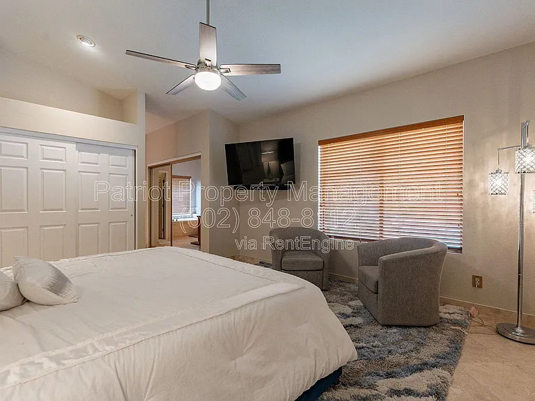 9910 E Sutton Dr — Photo 30