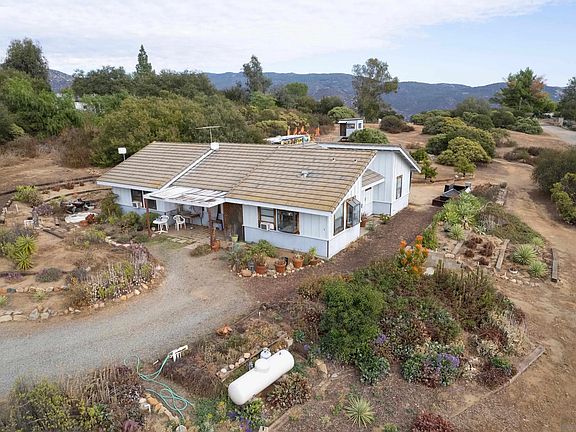 4th image of 26915 Kiavo Dr