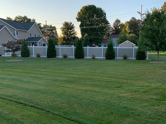 2nd image of 100 Brittigan Cir