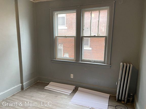 2nd image of 13181 Stoepel Ave Unit 1-V