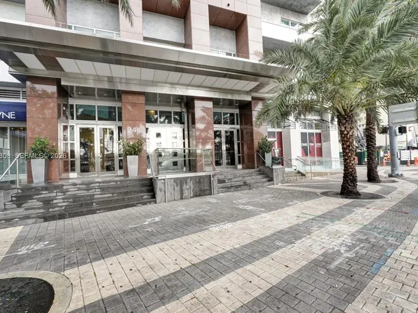 244 Biscayne Blvd, Miami, FL