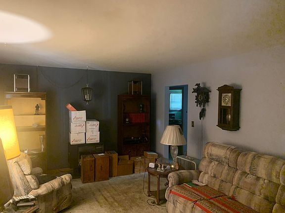 2nd image of 10026 W Highwood Ave
