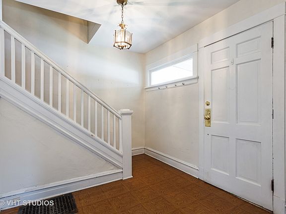 2nd image of 843 S Highland Ave