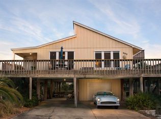 902 Largo Dr, Pensacola Beach, FL 32561