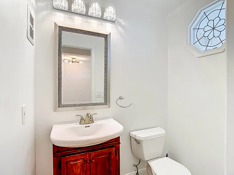 8733 Bay Pointe Dr — Photo 40