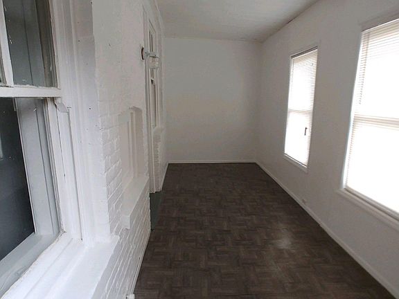 5th image of 3236 W Warner Ave #1W