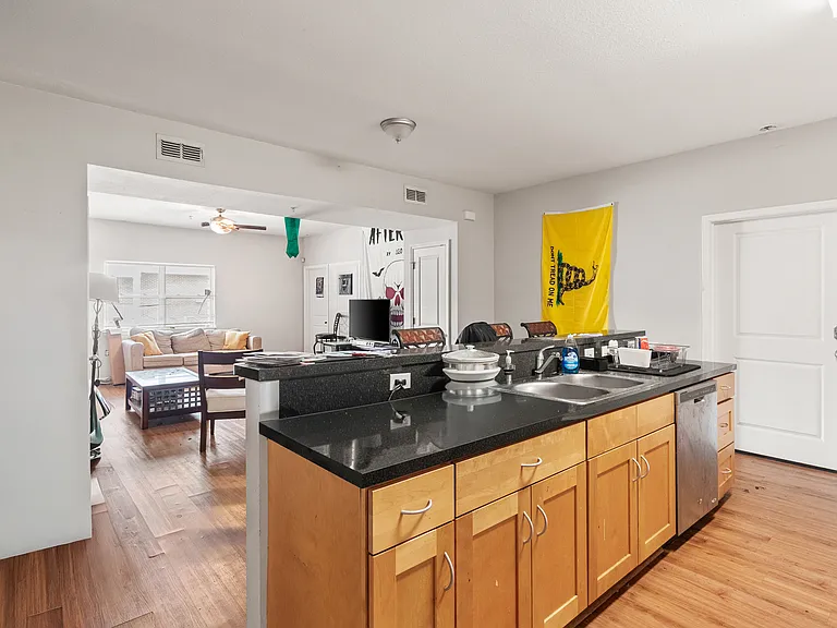 601 Pope St #1 — Photo 12