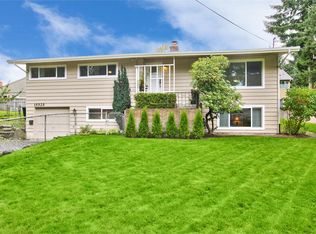 15525 74th Ave NE, Kenmore, WA 98028