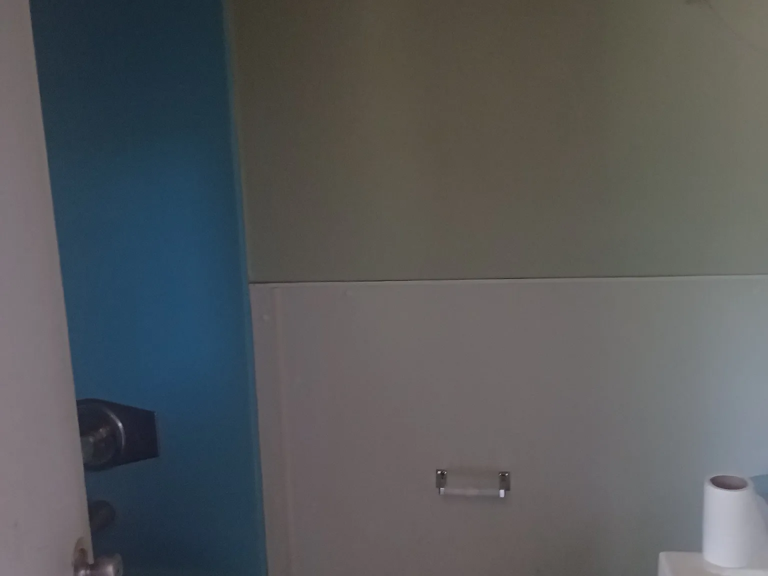 Studio, 200 sqft, $800 — Photo 2
