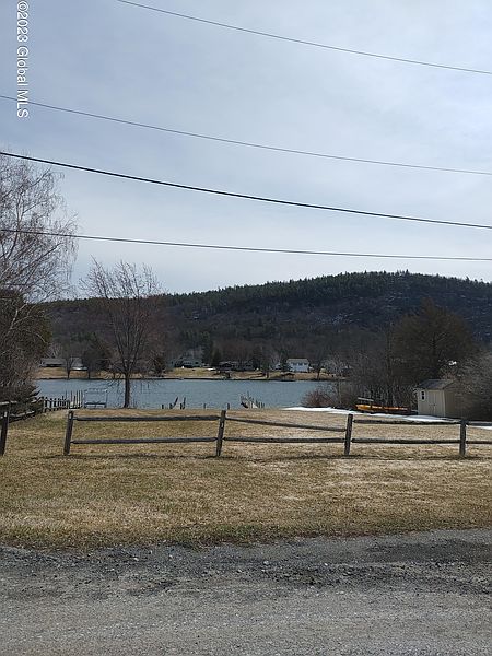 3rd image of 5 Center Street