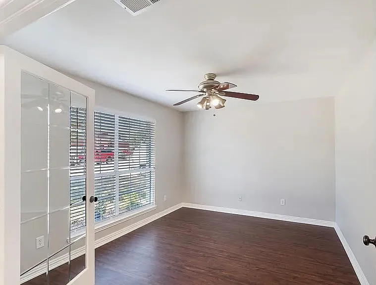 4729 Woodhaven Ln #76137 — Photo 5