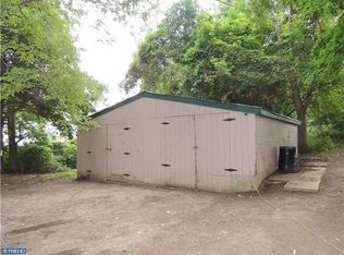 223 Smalleys Dam Rd, Newark, DE 19702