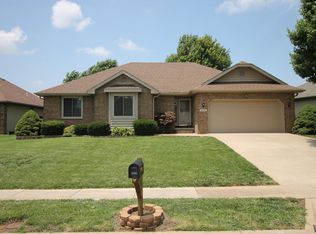2441 S Nolting Ave, Springfield, MO 65807