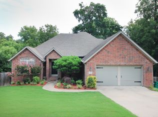 2445 Summer Oak St, Springdale, AR 72762