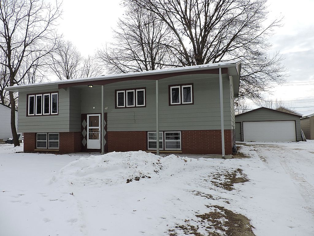 1416 Starview Dr, Cedar Falls, IA 50613 Zillow