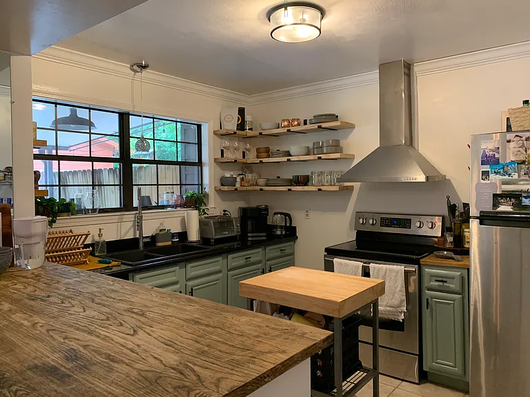 2385 Sugartree Ave — Photo 8