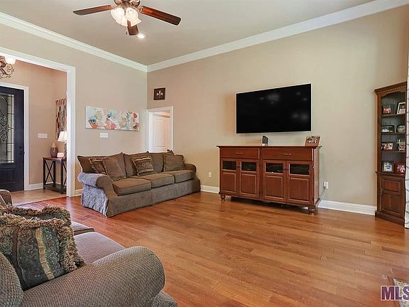 3rd image of 5047 Woodstock Way Dr