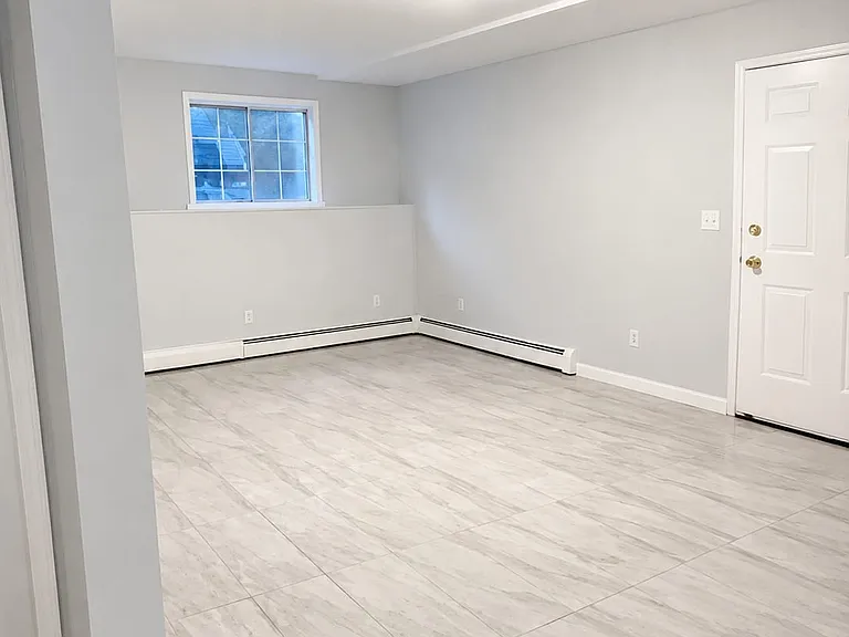 22 Oak St #2B — Photo 5