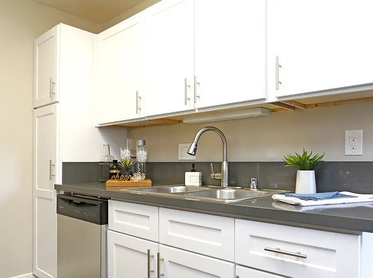 Stoneridge Luxury Apartments — Photo 20