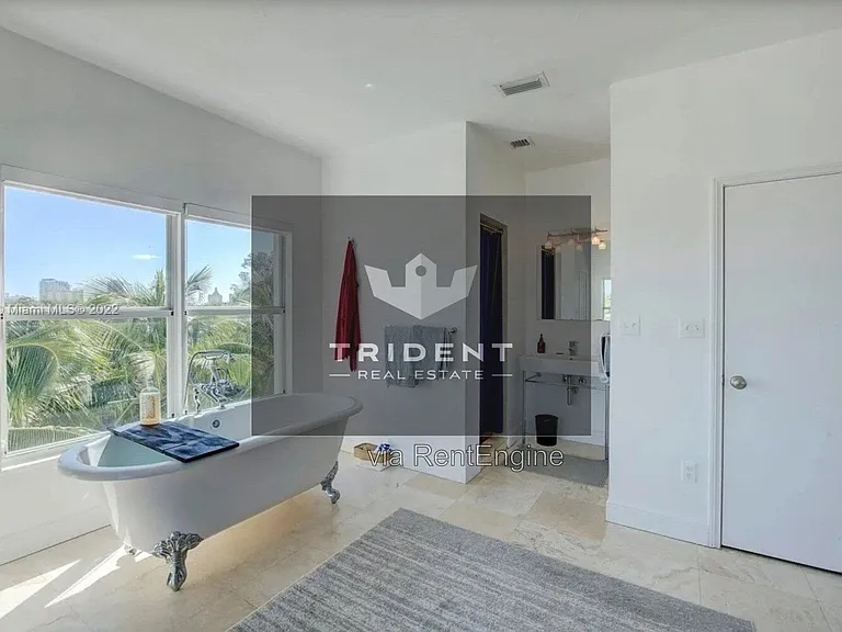 4035 Meridian Ave #PENTHOUSE — Photo 9